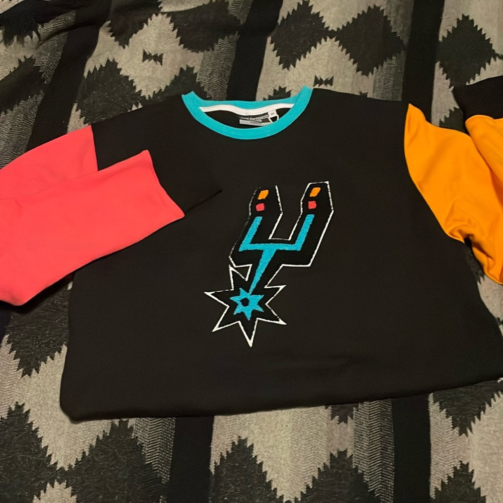 San Antonio Spurs pullover sweater